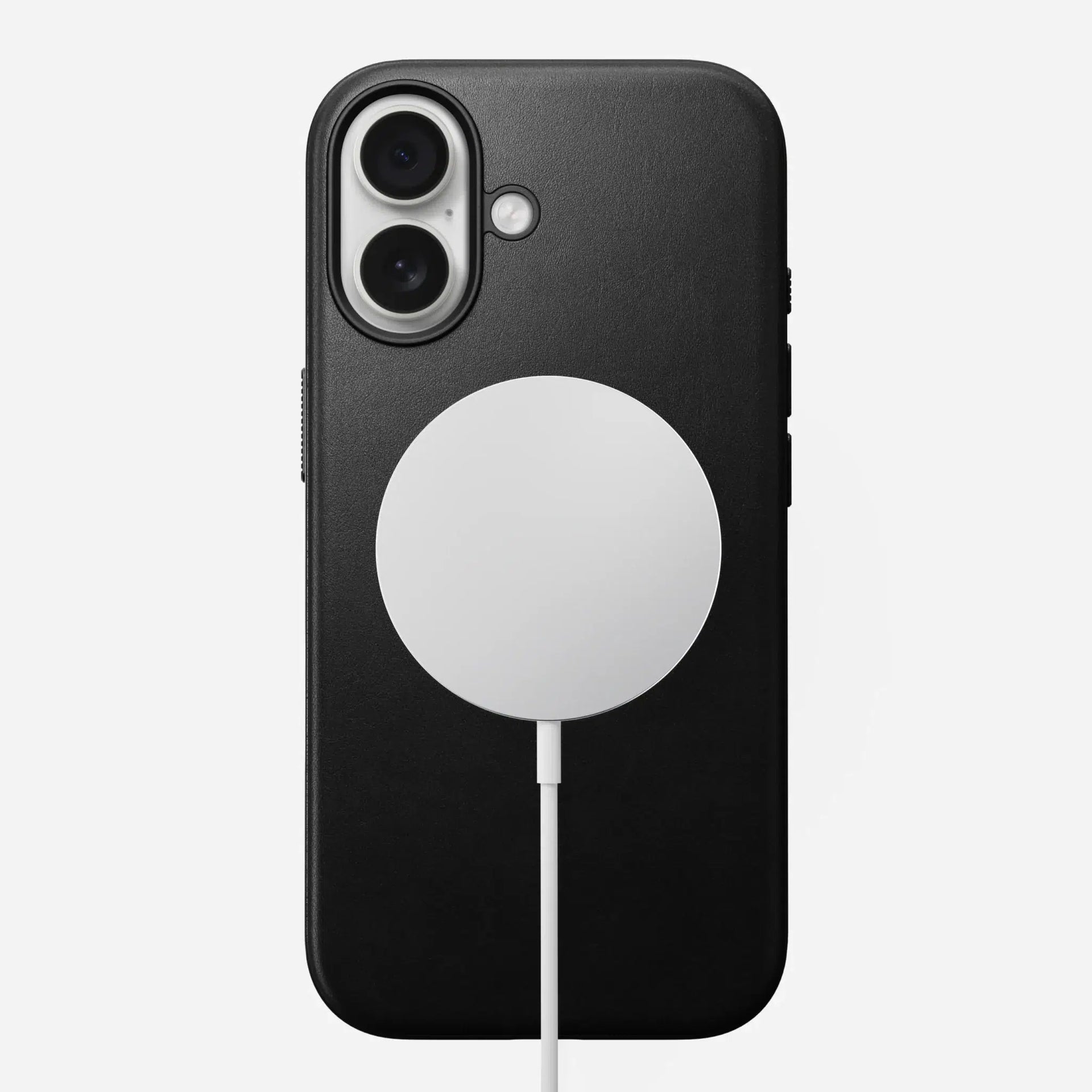 Nomad Modern Leather Case — Black for iPhone 17