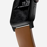 NOMAD Modern Band – English Tan Leather Strap for Apple Watch (Black Hardware)