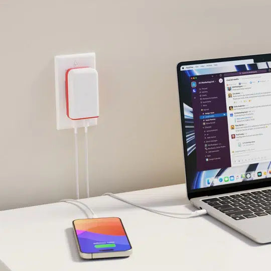 Twelve South PlugBug with Find My: Travel Charger – 50W