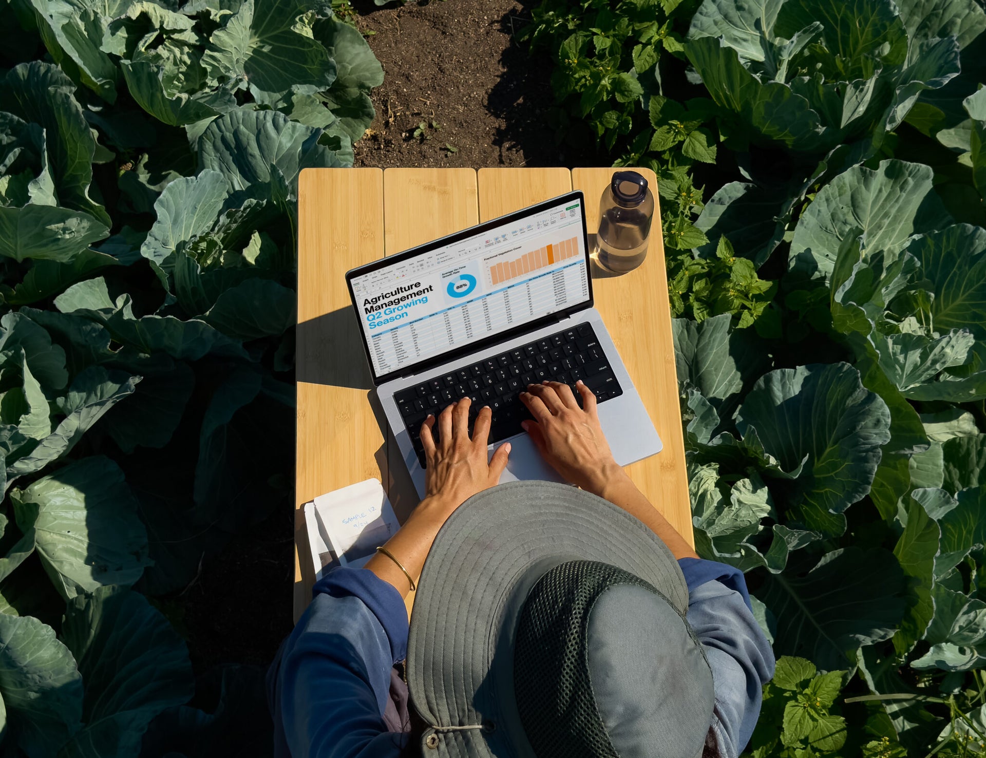 Apple MacBook Pro M4 Pro 14 inches  14-Core CPU 20-Core GPU - Space Black