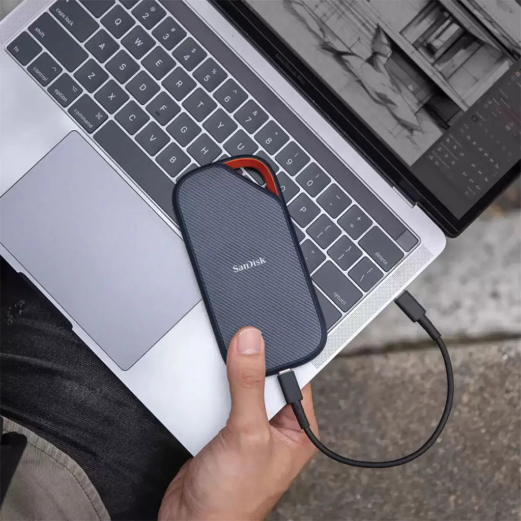 SanDisk Extreme PRO Portable 2 TB USB 4 Type-C External SSD